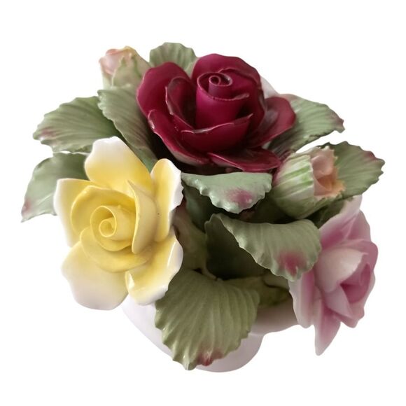 Aynsley Porcelain Flower Basket June Rose Hand Molded England Vintage TINY CHIP. - Picture 7 of 16